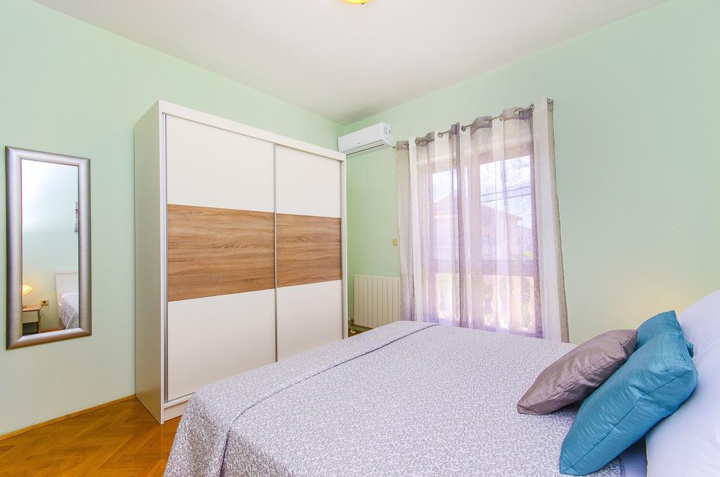 Apartment San Kaštela Εξωτερικό φωτογραφία